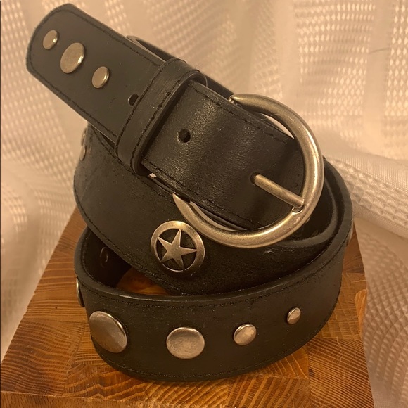 Leather belt (studs, Texas star) in GUC - Picture 1 of 8